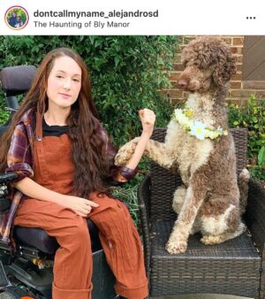 Amelia Eve Instagram - No bullsh*t.. I f*cking love you guys! 🥰🌹 
Soo many incredible Jamie costumes 👏 I hope you all had a blooming beautiful Halloween! 🤗🌻🎃