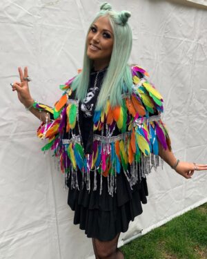 Amelia Lily Instagram - Happy #pridemonth 💙💚💛🧡❤️💜🖤🤍🤎💕 my favourite time of year!! As you all know I’m a huge advocate for the LGBTQ  community and I’m so thrilled to be performing at Pride Festivals this summer yet again! Let’s celebrate not just this month but every single day because everyone should be free to be who they want to be 💘 

#pride #pridemonth #pride🌈 #lgbtcommunity #lgbtqia