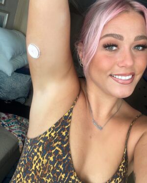 Amelia Lily Instagram - The FreeStyle Libre 2 system has completely changed my life! A little over a year ago I was lucky enough to be one of the first people to trial it and all I can say is wow! The intelligence of this little piece of technology has completely blown me away and even better it’s made my life so much easier as it gives me so much more guidance now especially with the alarm system◊, when I’m travelling for work and performing on stage! 
 
The transition from the original FreeStyle Libre sensor to FreeStyle Libre 2 was really easy too – you can see how I got on in by blog: https://www.freestylelibre.co.uk/libre/freestyle-libre-blog/Technology_That_Adapts_To_My_Pace_Of_Life.html
 
Have you moved over yet?
 
#FreeStyleLibreAmbassador #ad #Abbott #type1diabetic #FreeStyleLibre2