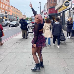 Amelia Lily Instagram - Chapter 28! Let’s do this shit 🤘🏻