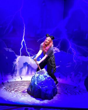 Amelia Lily Instagram - Disney Dump ✨💫🪐

#disney #disneylandparis #waltdisneystudios #paris #marvel #avengers