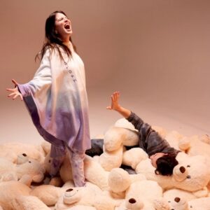 Amelia Rose Blaire Instagram - If you haven’t snuggled up in a pile of giant teddy bears, I highly recommend it. Thanks for the fun shoot @cloakbrand