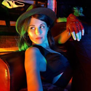 Amelia Rose Blaire Instagram - #TBT feeling sneaky 📸 by @bradley206 Wondering down memory lane of  #MTVScream #PiperShaw #screamthetvseries #throwbackthursday