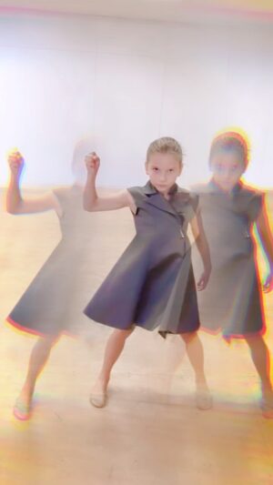 Amie Donald Instagram - Came across some of the draft footage from the rehearsal process for choreographing M3GAN’s dance scene 😍We had a lot of fun playing with ideas in the studio that day at @norrisstudiosnz 💃 Thank you Gerard for taking a chance on me, and Amie for making my job so easy! 💙 You always make everything look so effortless. 🕊️ There will only ever be one @amiedonald_nz 🌞 

@blumhouse @blumhousehorror @universalpicturesnz @gerardjohnstone @universalpictures @taylorswift 
#m3ganmovie #m3gan #amiedonald #dance #dancescene #choreography #stunt #auckland #newzealand #norrisdancestudios #m3gandance #taylorswift #gerardjohnstone