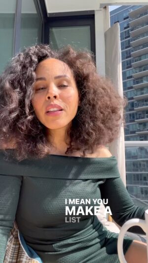 Amirah Vann Instagram - Y’all inspire me and the positive cycle continues! @melrobbins “The 5 Second Rule” is an awesome resource!