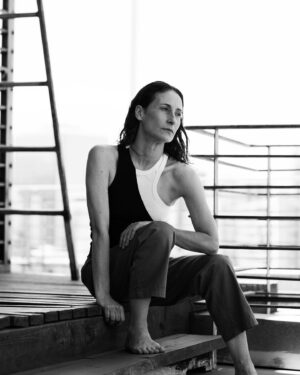 Amparo Noguera Instagram - Hoy tuvimos cita con @amparo_nogueraoficial a quien admiramos inmensamente. 

Qué momento divertido, qué clima perfecto y qué bellísimas fotos x @pedromagnere 🙌

Ella en una Musculosa LOLA ❤️

Fotos para la Amparo en Lamartic.