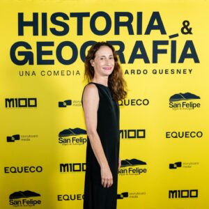 Amparo Noguera Instagram - Así se vivió la Avant Premiere de la película Historia y Geografía 🎨🖌️en @matucana100 

Gioconda Martínez, una recordada actriz de televisión cómica, decide volver a su ciudad natal para montar una obra de teatro sobre la conquista de Chile y recuperar el reconocimiento artístico que creyó haber perdido, pero que nunca tuvo.

Dirige: Bernardo Quesney (@bernardoquesney)
Producen: Equeco (@equecocl)
Auspicia: Gin Proa (@gin.proa), Cerveza Patagonia (@cerveza.patagonia.cl) & Pan Mostacho (@panmostacho)
Distribuye: Storyboard Media (@storyboardm_)
Co-financia: Ministerio de las Culturas, las Artes y el Patrimonio (@culturas_cl)