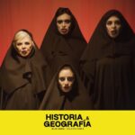 Amparo Noguera Instagram - ¡Por Semana Santa hemos venido a dejar bendecido tu feed! Te compartimos 10 imágenes (stills) de @historiaygeografiafilm 🎬🥸⚔️ Amparo Noguera (@amparo_nogueraoficial) protagoniza esta ácida y divertida sátira sobre la identidad nacional, interpretando a Gioconda Martínez, una actriz de televisión en decadencia que regresa a su ciudad natal para montar una obra de teatro sobre la conquista de Chile. Con un elenco estelar que incluye a Catalina Saavedra (@catalinasaa), Steevens Benjamin (@steevens_benjamin), Pablo Schwarz, Paloma Moreno (@palomamoreno) y Paulina Urrutia (@paulinaurrutia1), "Historia & Geografía" te invita a un viaje irreverente por la historia de Chile, sus mitos y contradicciones. Los esperamos en las salas desde el 18 de abril 🎬 #HistoriaYGeografía