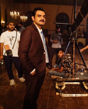 Amrit Kaur Instagram - Some behind the scene stills by the talented @irwincine   The Queen of My Dreams.   A “coming of age” story “coming to you” on Cineplex screens in Canada. March 22nd :) 

@thefawz @hmzlhq