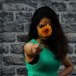 Amrita Chattopadhyay Instagram - ***NO REPOST WITHOUT PERMISSION *** I miss the Summer.. I miss myself in Summer.. I miss the super tanned avatar post Varanasi Junction shoot.. I miss Varanasi.. ✨🌻 📸 @sandipphotographer #noedit #nofilter #instamood #instagram #instagood #instaphoto
