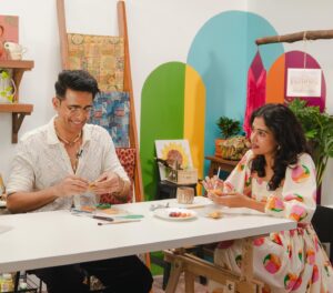 Amruta Subhash Instagram - @gulshandevaiah78 & @amrutasubhash together on celluloid - that’s what I’m manifesting 🧨 

And when it does happen, I’m taking full credit for pairing them together for the first time on this episode of @zee5’s In The Making. When you have two actors who are so sure of their craft and yet so eager to listen - the conversation hits different. If you’re having a lazy Sunday, head over to @filmcompanion’s YouTube and watch. I caught them in a beautiful mood. 

I’m wearing @houseofmae.shop and I love it so much!