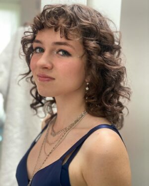 Amy Carlson Instagram - Happy 17 Lyla- shining light, full of love, bad asparagus gurl, trickster, life of any party, ride or die friend, overflowing enthusiasm for life, poet, baller, dreamer. We love you to the moon and back. ❤️❤️❤️❤️❤️❤️❤️❤️❤️❤️