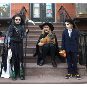 Amy Carlson Instagram - I ❤️ Halloween 🎃