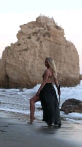 Actress Amy Johnston HD Instagram Photos and Wallpapers July 2022