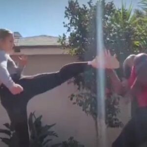 Amy Johnston Instagram - Kickin' it with @vswarn 🎥@sunnytellone 

#fightpractice #kick #kicks #stuntwoman #stuntman #actionactress #martialarts #actress