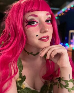 Amy Shira Teitel Instagram - Hallowe’en has been a lot more fun since I started streaming! Sewed the leaves on the dress and had to work with the cheap wig’s limitations, but dressed as the Great Fairy of Power and started playing Majora’s Mask for the first time! Second pic is the reference. And no, I’m not Poison Ivy. #streamer #twitch #zelda #halloween