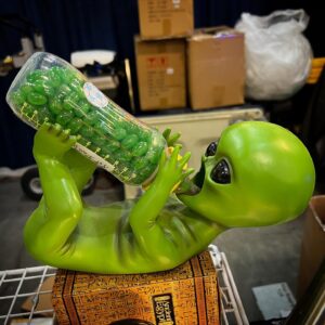 Amy Shira Teitel Instagram - I learned so much at #AlienCon, some of which broke my brain in a good way and some of which broke my brain in a very weird way. And I got to meet a bunch of people I’ve worked with virtually for ages. I had a blast yesterday! Also saw this fantastic wine holder (?) I kinda regret not buying.