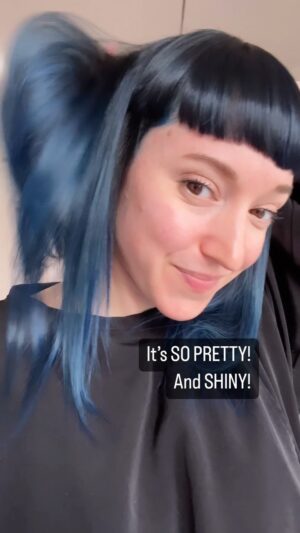 Amy Shira Teitel Instagram - Hair transformation day! Love getting a full refresh from @bsabi_hair, who is an absolute artist. I am OBSESSED with this colour and love how good a fresh dye feels! #bluehair

Also, IG, stop cutting off my captions it was a Spice Girls kinda day, Dagnabbit!