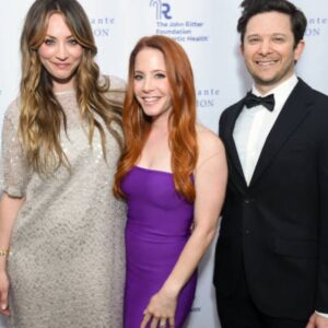 Amy Davidson Instagram - I rewrote this caption in my head a few times yesterday, and to be honest, my thoughts are still jumbled… What @yasbeckamy has created with the @johnritterfoundation and the work they are doing for aortic awareness is mind blowing. The lives the foundation is saving and the family units they are helping to stay intact is nothing short of extraordinary…And still, John is not here. John’s death was the catalyst for a foundation that continues to educate people and bring to light aorta health and awareness. John’s death has saved so many lives…Aortic dissections do NOT have to be a death sentence. 🙌🏻 But for John, it was… And if he knew the impact he would be making now, I truly believe he wouldn’t have had it any other way. Such bitter sweet feelings. So many emotions. 

The gala and silent auction raised so much money for the John Ritter foundation!! 👏🏻👏🏻 It was an honor to be on the auction committee amongst the amazing group of dedicated humans.  Thank you, Meredith, Amy and Jenn! Cheers to continuing to raise awareness and lots and lots of donations!!💜💜💜

I love you, John. I miss you. ♥️

Styling @curatedbysusansiegel 
Makeup @virtueandvixen 
Hair @lindsaytara28