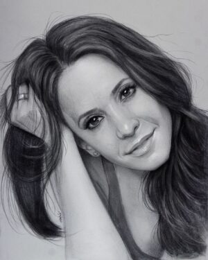 Amy Davidson Instagram - This is not a photo!!! This is a sketch! 🤯💫 And when the talented @maas.art sketches you, it makes the grid! Justin, you blow my mind! The immense detail in your art is extraordinary! 💫 And you guys, wait until you see what this fantastic artist and incredibly kind human is creating for the @johnritterfoundation 🙌🏻💜💜💜
