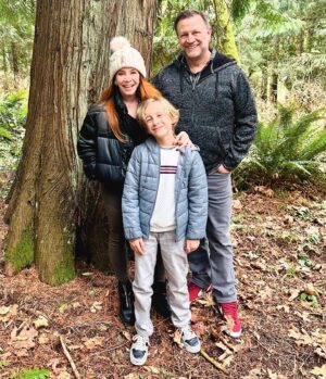 Amy Davidson Instagram - 🦌🌲❄️🧣
