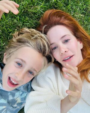 Amy Davidson Instagram - Impromptu photo shoot in the grass with my mini dude 📷🌱