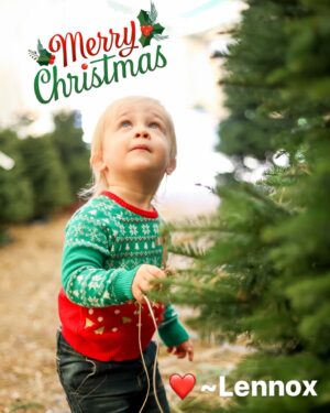 Amy Davidson Instagram - Merry Christmas Eve🎄🎅🏻🧑🏻‍🎄🎁
♥️~ Baby Lennox