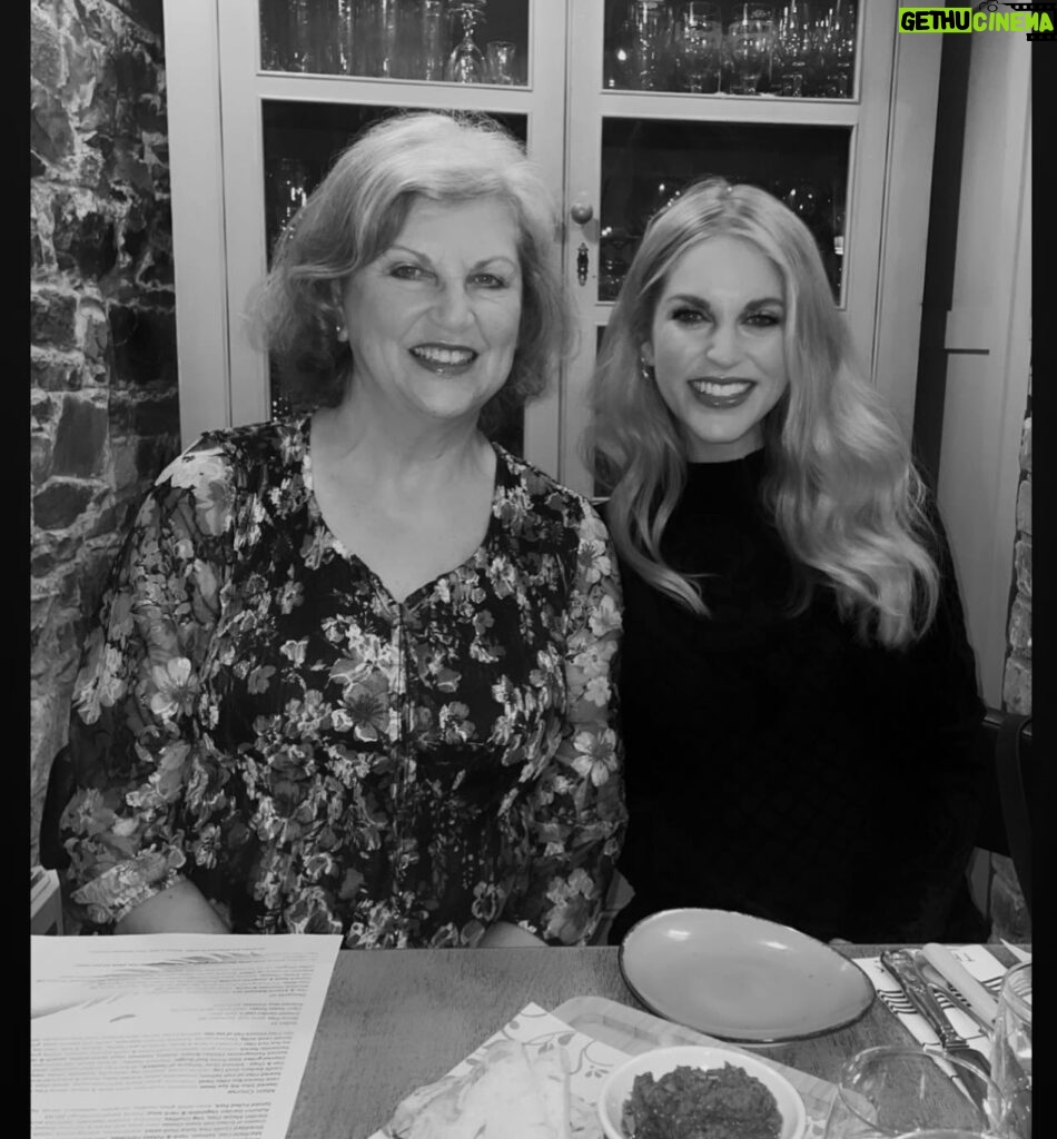 Amy Huberman Instagram - Happy Mother’s Day to my wonderful Mum ❤️❤️ Soz predominantly for the years 1993-1997.