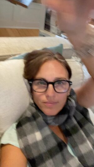 Amy Jo Johnson Instagram - Feb. 7th I’ll be at @gothamcentralcc signing my new comic book #mmprthereturn written by me and Matt Hotson (who will be with there too) come on down if you’re in GTA!! Make sure to buy your package now at @gothamcentralcc !! 🦋 (not exactly sure what I’m doing with my hands. 🤪)