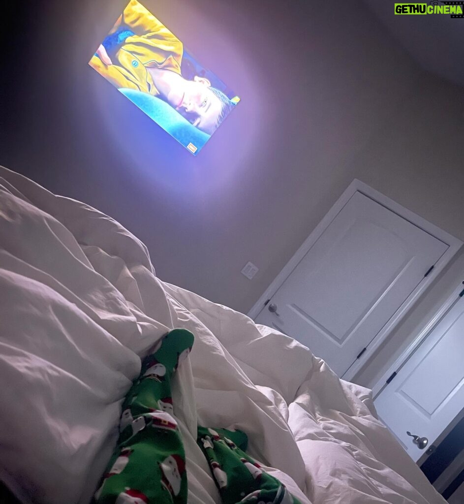 Amy King Instagram - Soaking up the little footed pajamas stage, holding daddy’s hand while we watch Polar Express in the hotel room tonight and staying up entirely too late is the perfect night! 🥰🥹 Presents might be under the tree but what really matters is my little family. They are the real gift! #gratefulheart #sapppypost