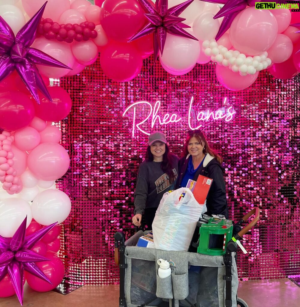 Amy King Instagram - @rhealanasofnwa 🌸Spring 🌸event did not disappoint!! It’s my favorite sale!! My mom comes with me every single time and we just have the greatest time! Love having fun & saving $$!