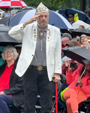Amy Klobuchar Instagram - At the Memorial service today at Ft. Snelling. Today, along with this Marine, we show our respect and gratitude for those who put it all on the line for our country. 🇺🇸