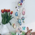 Amy Klobuchar Instagram - The egg tree is back! My mom’s tradition carried on through the ages. Happy Easter!