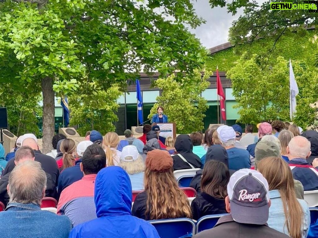 Amy Klobuchar Instagram - In Chanhassen for a Memorial Day ceremony hosted by American Legion Post 580. Great to see the community come together to pay tribute to all those that have served in our military and honor those who laid down their lives for our country.