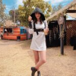 Amy Nelson Instagram - renn faire is just coachella for nerds (happy GoT sunday as well)