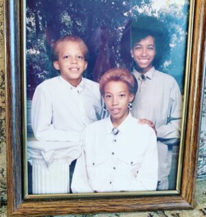 Amy Sherald Instagram - I missed National Siblings Day! Y’all better not say anything about our bolo’s. 🥳😁#internationalsiblingsday #thankgodwerecoolnow