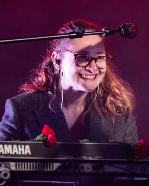 Ana Bacalhau Instagram - 50 ANOS 25 de Abril — Ana Bacalhau 🌹🇵🇹

#anabacalhau #tradição #25abril #50anosde25deabril #silves #algarve #câmaramunicipaldesilves #concerto #show #photo #concertphotography #event #photography #liberdade