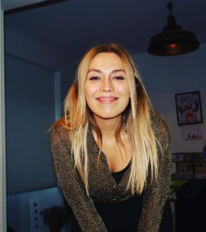 Ana Bacalhau Instagram - Que dia bom! Fui cilindrada por tanto amor e carinho. Obrigada. Fico-vos agradecida do fundo do coração pelas mensagens tão bonitas. Venham os 45!