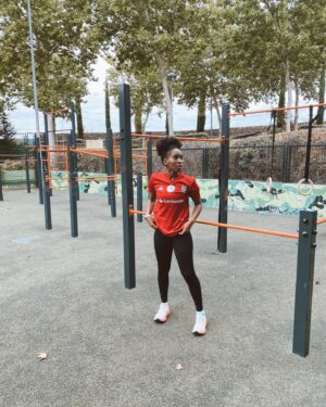 Ana Bokesa Instagram - Dominguito de entreno suave para afrontar la semana que viene…🏃🏾‍♀️🥵