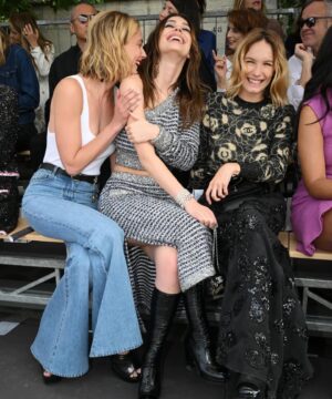 Ana Girardot Instagram - Chanel days are always fun days ❤️ 
@chanelofficial @virginieviard
