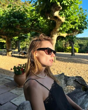 Ana Girardot Instagram - Waiting for the green light! 💚