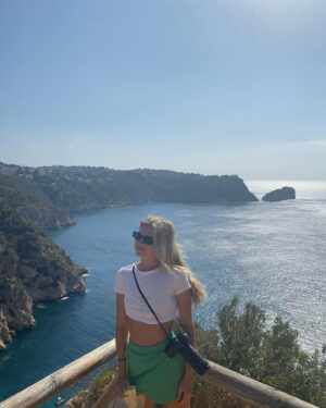 Ana Mulvoy Ten Instagram - 