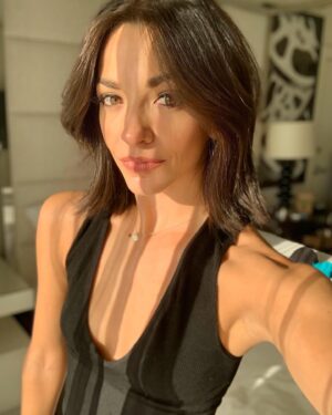 Ana Villafañe Instagram - six years ago today I made my Broadway debut and my life changed forever - but I was also completely lost and depressed. Don’t let appearances fool you.

I was really young, wanted to please everybody and thought I had to be superhuman at all times. I was living in extreme fear. Deeply afraid to let everyone down, and scared to lose what I had dreamt of / worked for. I held myself to impossible standards, refused to eat, became obsessed with being “perfect”, “enough” and “worthy”. I was new to the city and felt like I had to prove that I had earned my spot. It was a 24/7 performance and I was killing myself in the process. I was constantly self medicating and self sabotaging. Anyone close to me who remembers that chapter knows I was a mess- and thank you because y’all have no idea how much I needed you. I thought “who am *I* to be in this position!?” The highs were so high, but the lows were so low it gets blurry. I’m really proud to say that’s no longer the reality. You *can* do what you love and not lose yourself in the process.
I look back and am grateful. Because yes, I’d do it all again in a heartbeat. Tonight I get on my second Broadway stage and celebrate the fact that we have come so damn far. We aren’t perfect. And tbh thank god for art because it helps us learn and connect and heal and grow ….and all that jazz. #quesiga xx