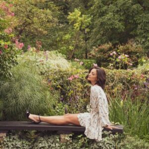 Ana Villafañe Instagram - como la floooooOr

@roseandivyjournal 
* @alistagnitta gets full styling credit for this @freepeople look