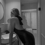 Anaïs Quadratus Instagram - Intemporel 🖤 @bloomhouse.hotelspa *collaborationcommerciale #hotel #hotelinparis #parishotel