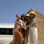 Anaïs Quadratus Instagram - Et nous voilà en Égypte, un rêve se réalise 🇪🇬 On a fait confiance à @toutankhaone pour organiser notre voyage 🧳 Suivez nos aventures en story 😏 Collaboration commerciale #egypte #travel #ootd