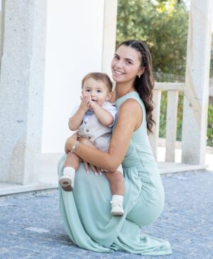 Anaïs Sanson Instagram - La meilleure marraine pour son p’tit frère 🤍🫶🏻
Ils sont beaucoup trop beaux mes amours 😍

#family#familylife#sisterandbrother#loveyou