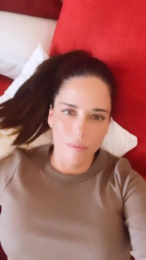 Ana Claudia Talancón Instagram - Aquí namás ….