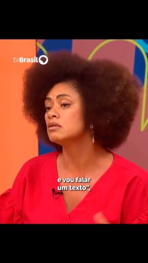 Ana Flavia Cavalcanti Instagram - Coragem meus amores, coragem!

Semana passada dei um pulo no @programasemcensura que eu tava doida pra ir, é tanta conversa boa, né? 
Conheci pessoalmente @cissaguimaraes uma rainha da comunicação e do afeto, Luiza Brasil que é a mais chiq de todas, Luana Xavier que eu bato cabeça e Duda Beat que eu sou fã fã fã. 
Falei viu minha gente? 
Ela falouuu 🎤
Amei!

@tvbrasil 
@madamebrasil 
@dudabeat 
@luaxavier