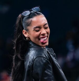Ana Giulia Zortea Instagram - mwah 💋 no bars